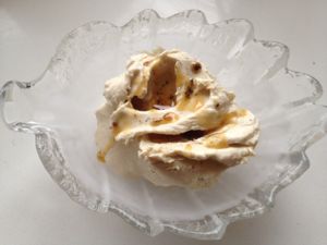 Glass på brynt smör